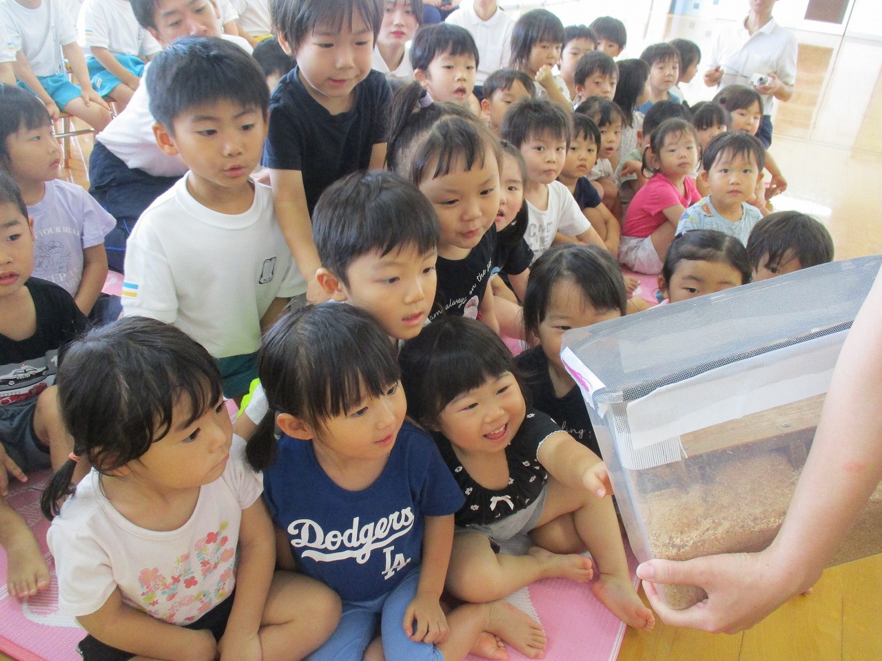 8月誕生日会 – 橘今保育園 笑顔の秘密